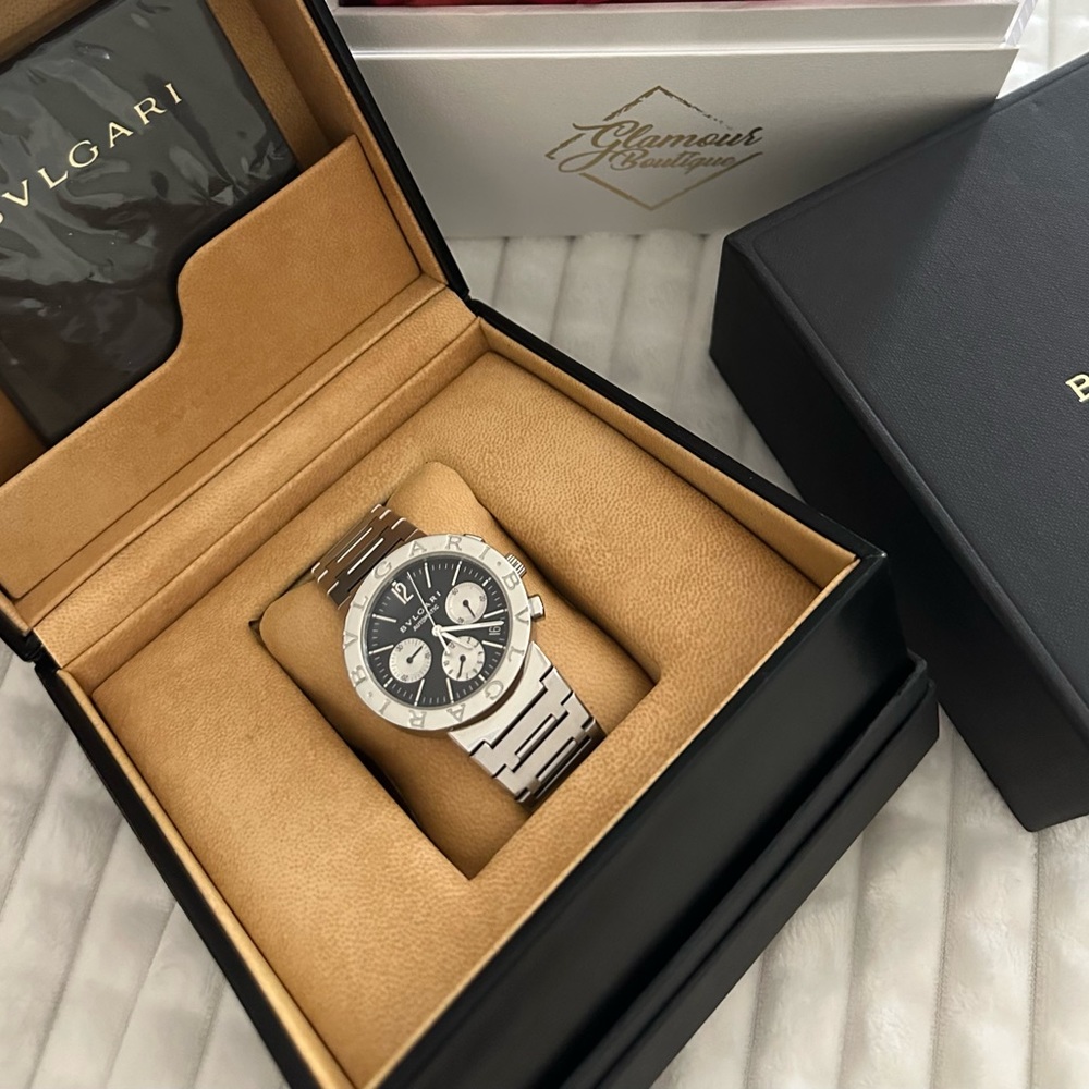 Bulgari Chronograph mens watch! Like new!